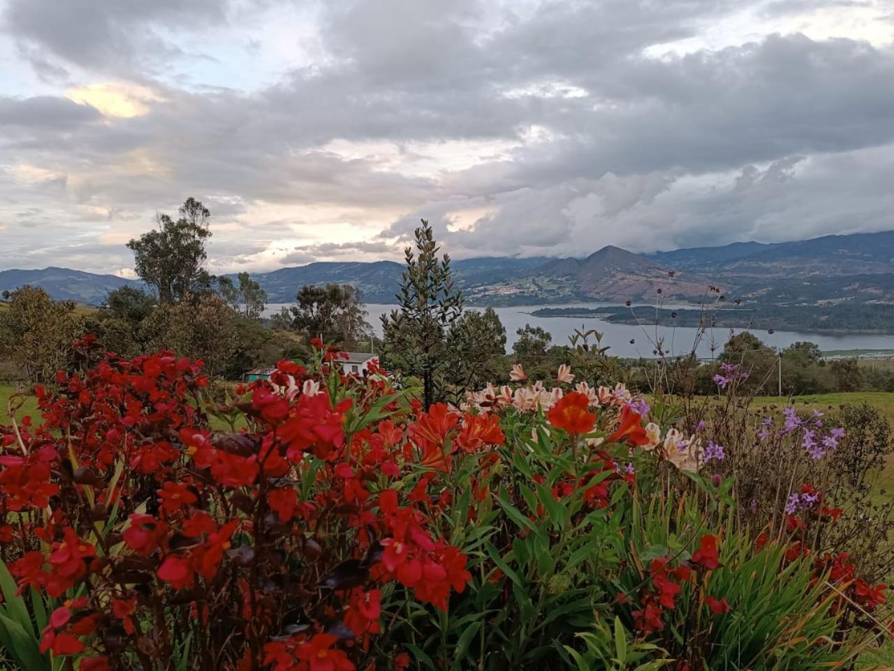 Glamping Hermoso Amanecer Guatavita Exterior photo